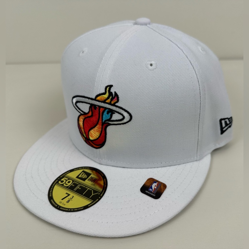 New Era 59Fifty Miami Heat White City Edition Mashup Fitted Hat Cap Size 7 3/8